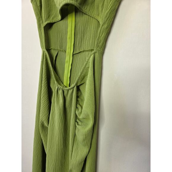 PRETTY LITTLE THING Texture Sage Side Slit Cut-Out Waist Maxi Dress - Picture 5 of 7